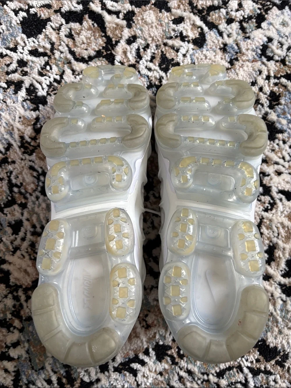 Nike White/Pure PlatniumVaporMax-Style Men's Athletic Sneakers with original box